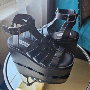 Steve Madden Wedge Sandle